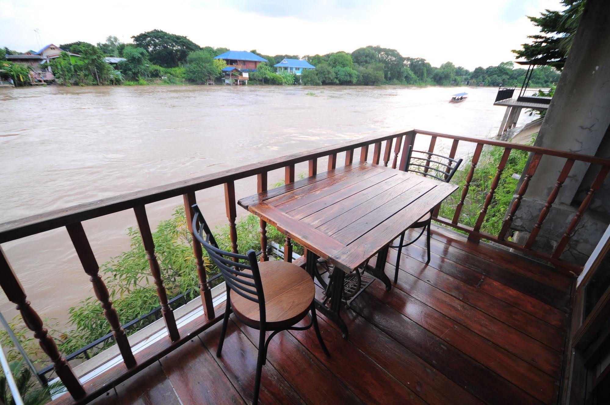Baan Keang Chon Ayutthaya บ้านเคียงชล อยุธยา Bagian luar foto