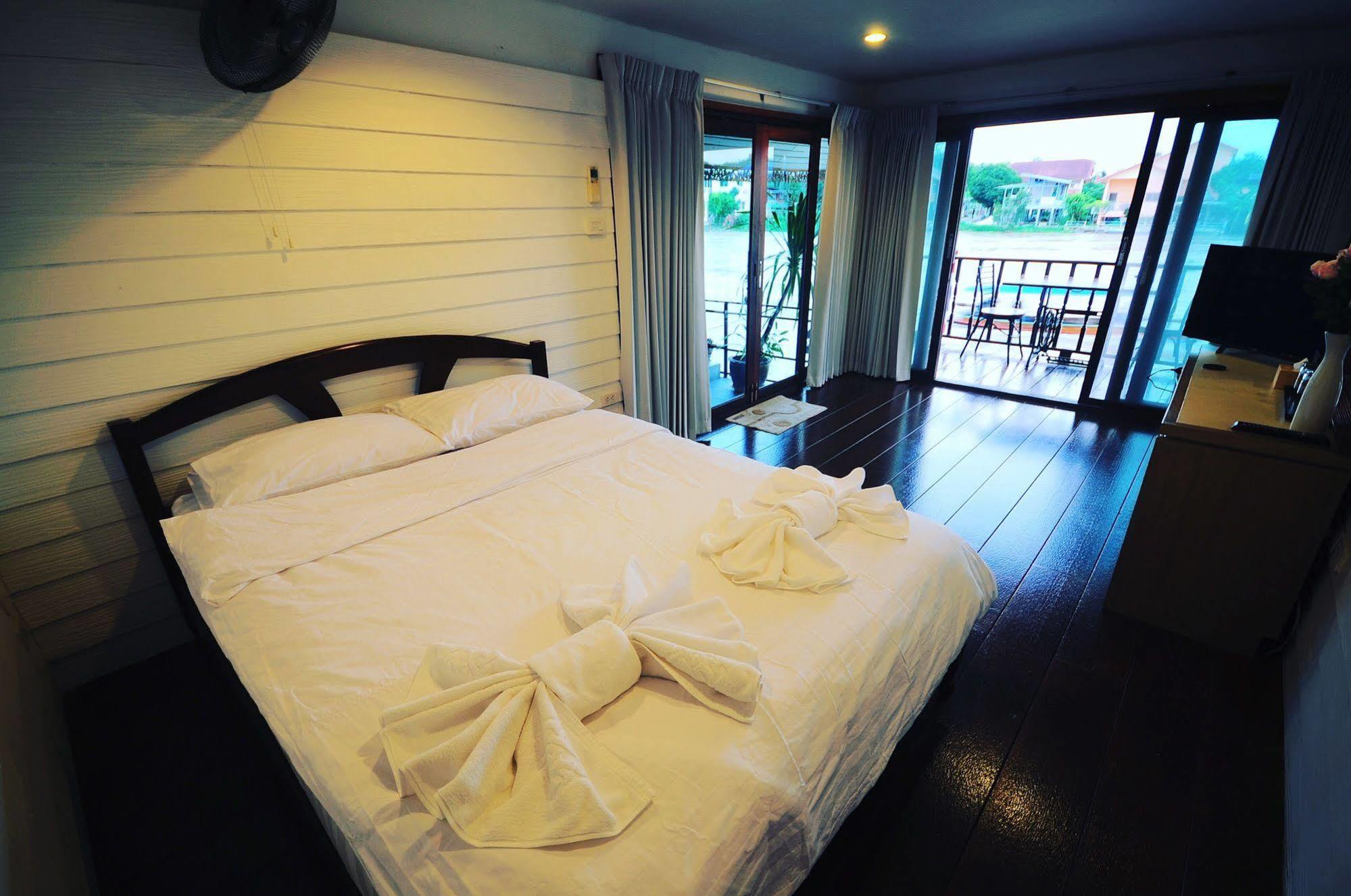 Baan Keang Chon Ayutthaya บ้านเคียงชล อยุธยา Bagian luar foto